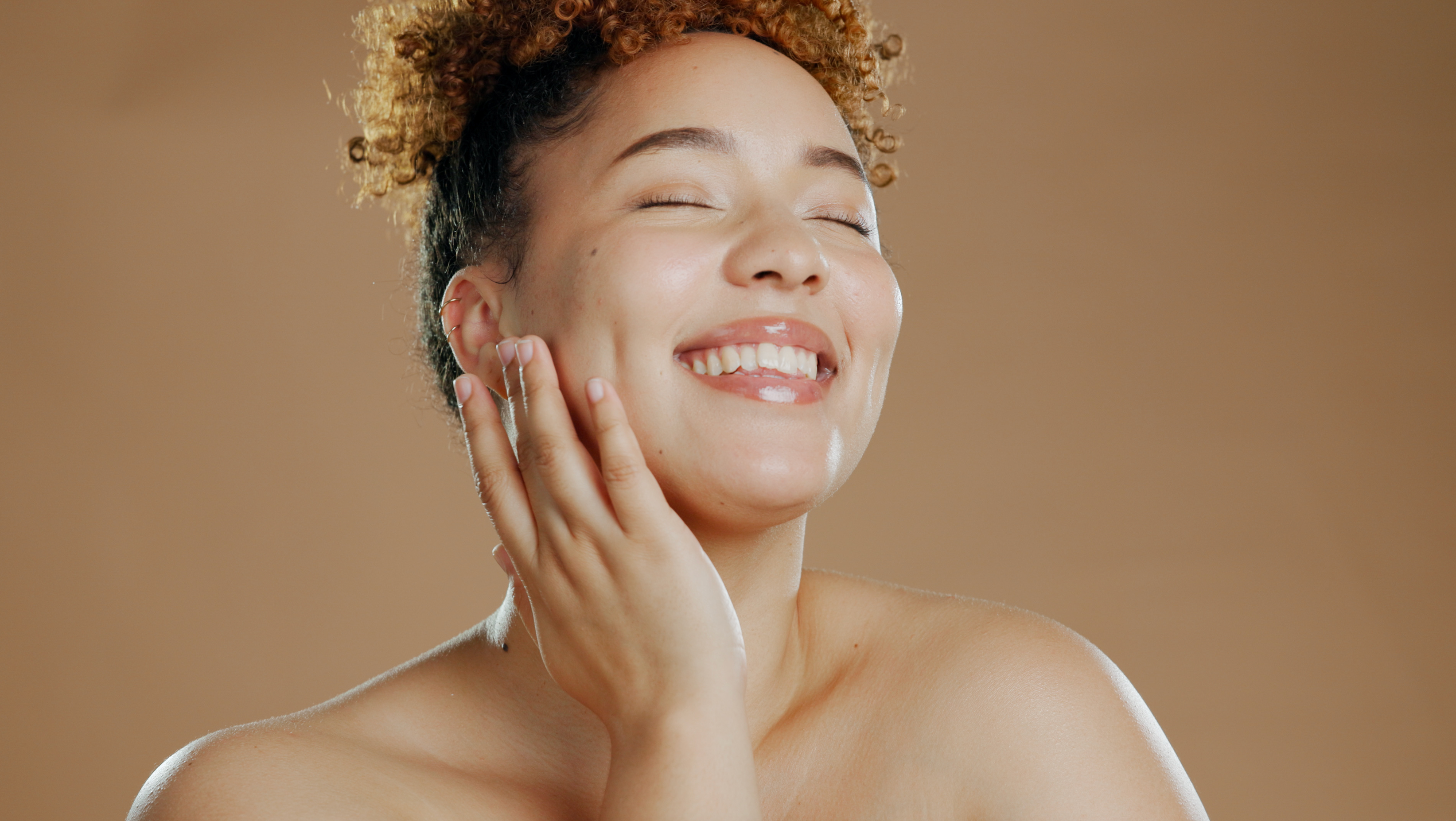 Natural vs. Clinical Skincare: Finding the Right Balance